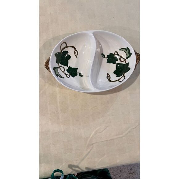 Vintage Metlox Poppytrail California Ivy Handpainted Divided Oval Vegetable Bowl - Picture 1 of 7